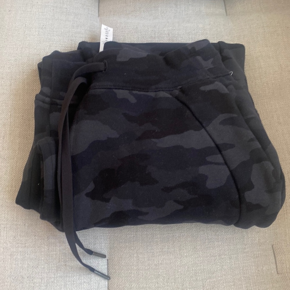 NWT SCUBA HR JOGGER